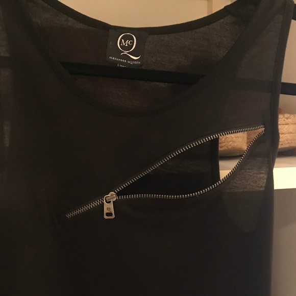 Sexy Alexander McQueen top - Picture 2 of 16